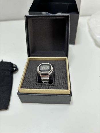 Montre casio ring 50eme anniversaire CRW-001-1