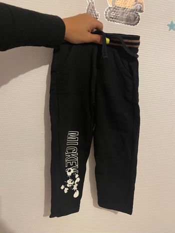 Jogging Mickey