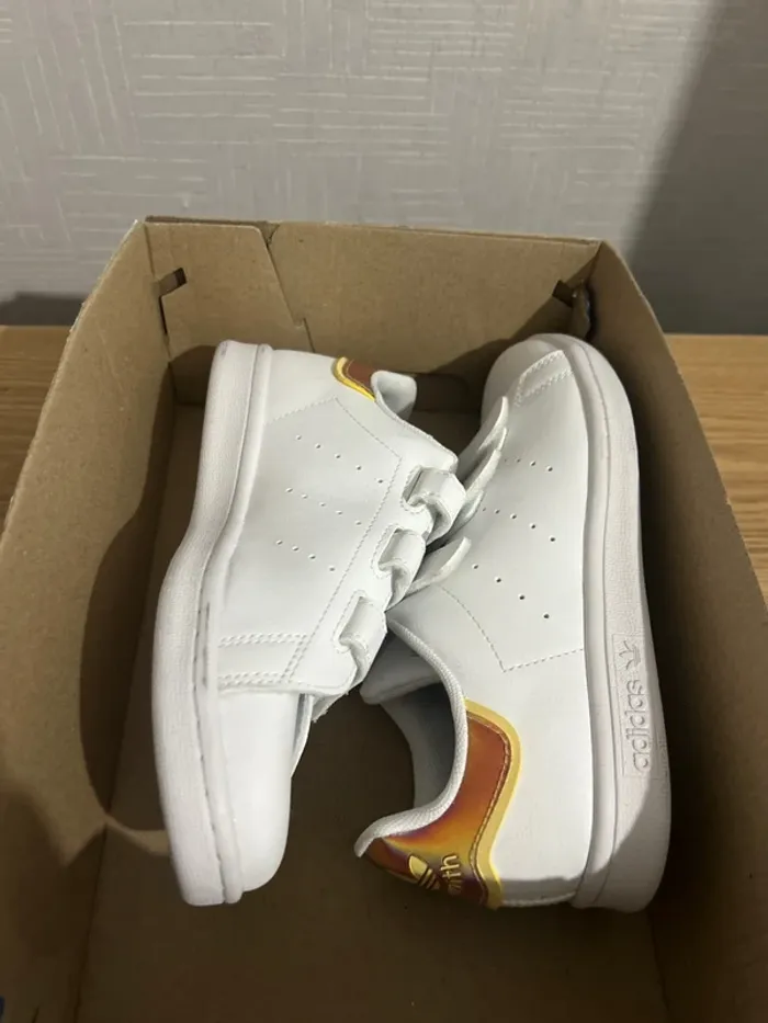 Baskets blanches à scratch Adidas Stan Smith 34 - photo numéro 8