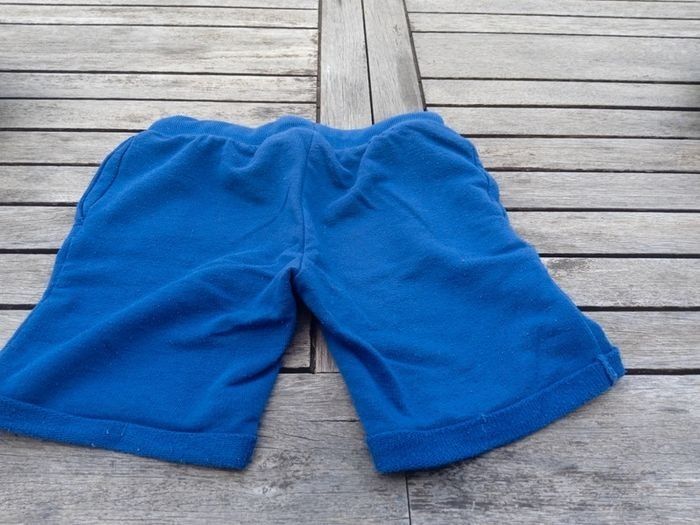 Short bleu Schtroumpfs - photo numéro 4