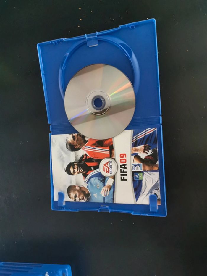 Jeu playstation 2/ fifa 2009 - photo numéro 4