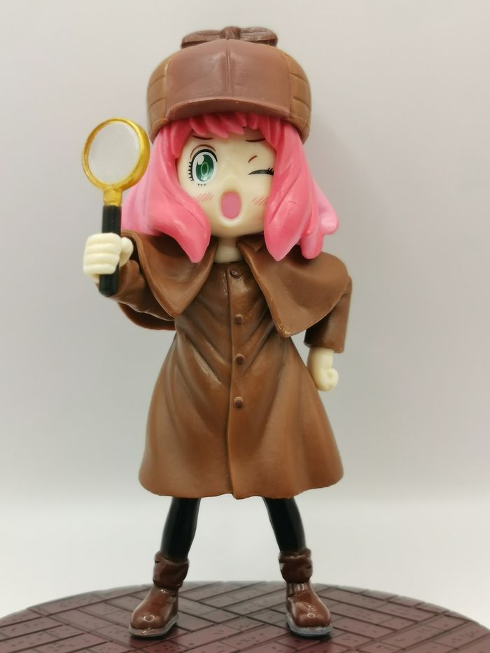 Figurine SPY X FAMILY 13 cm  Anya Forger Détective