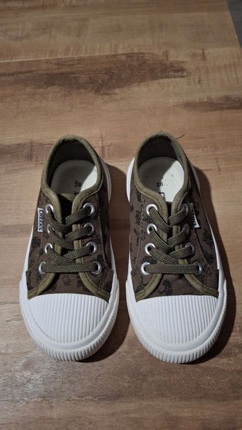 Baskets en toile Dinosaure