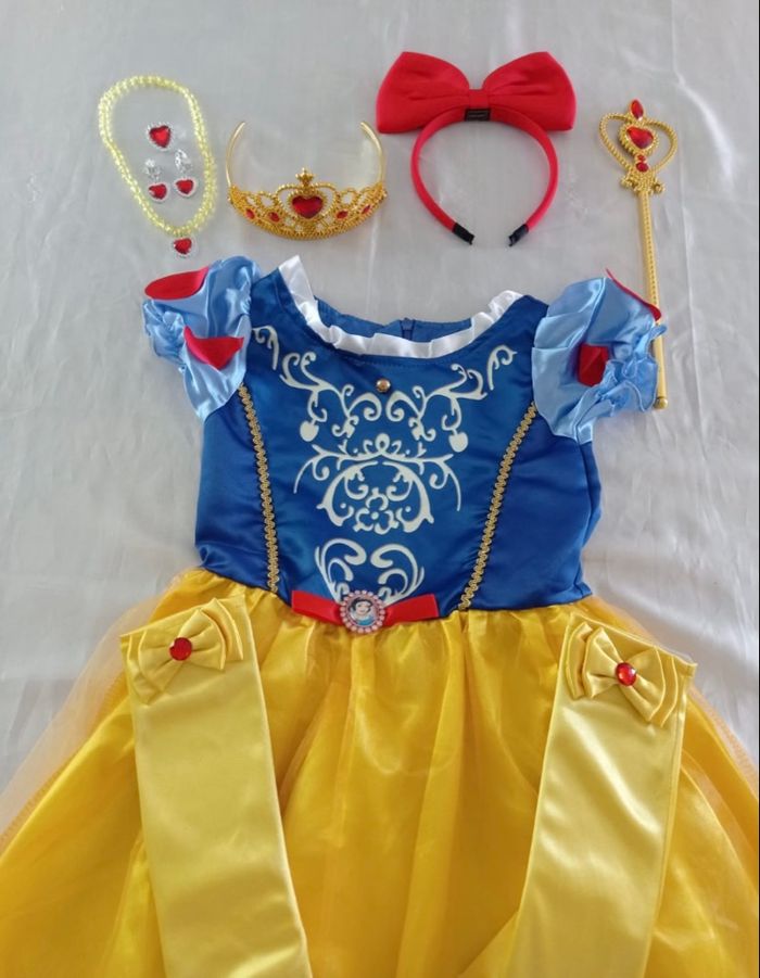 Déguisement princesse blanche neige 5ans - photo numéro 2