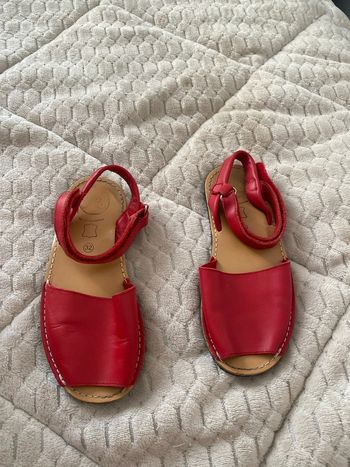 Sandales rouges, taille 32