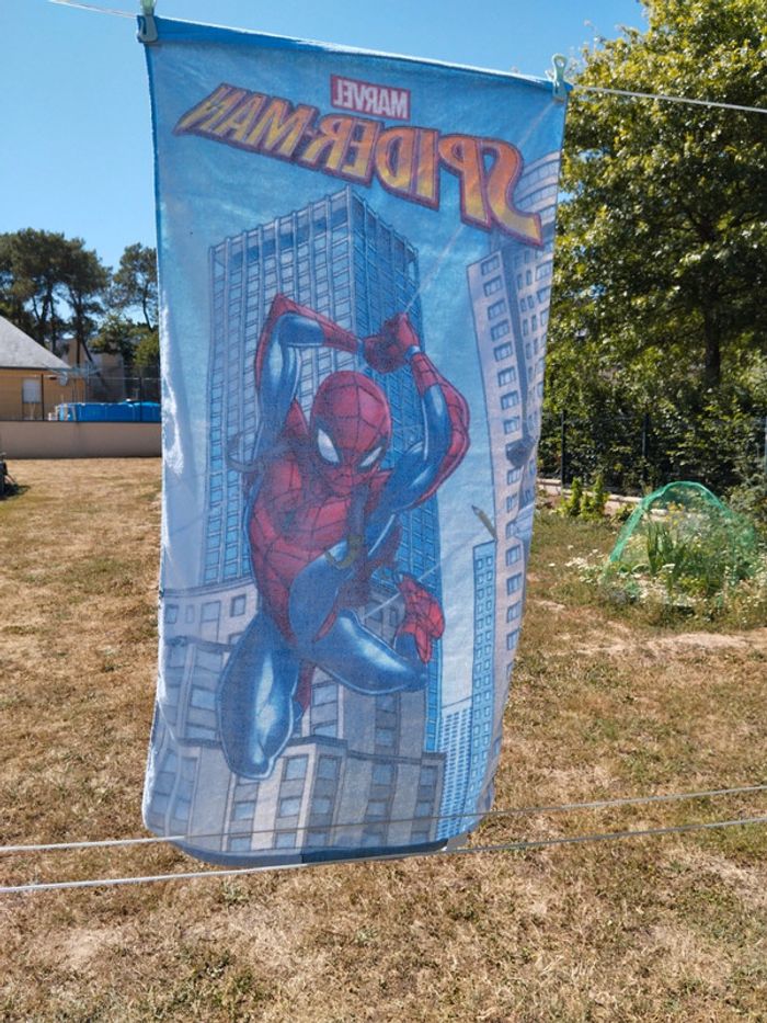 Serviette de plage spiderman - photo numéro 2