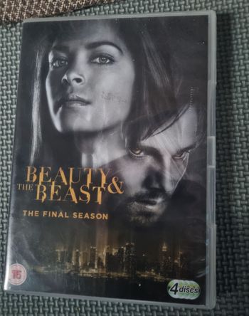 Coffret 4 dvds Beauty & The Beast  saison final comme neuf