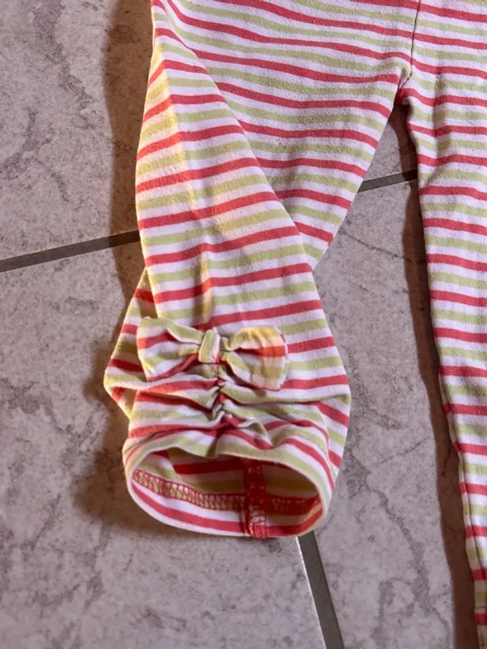 Legging à rayure rose et verte et petits noeuds - photo numéro 2