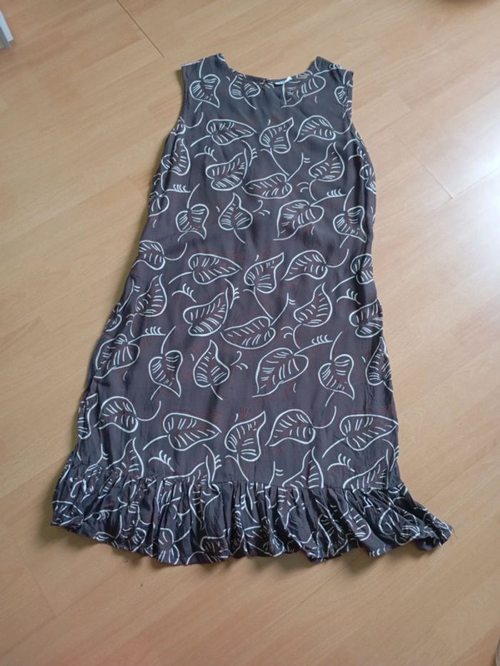 Robe a volant taille 42