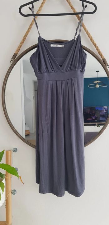 Robe grise fluide