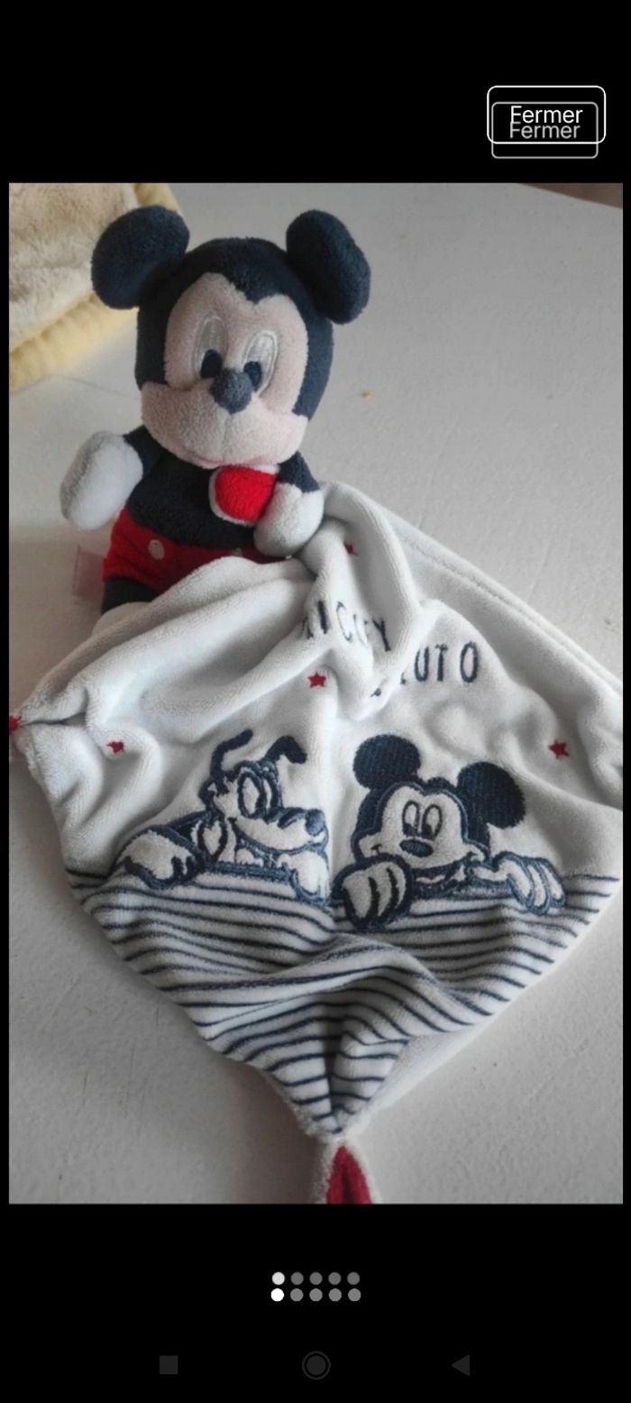 Très beau doudou Mickey p2 - photo numéro 3