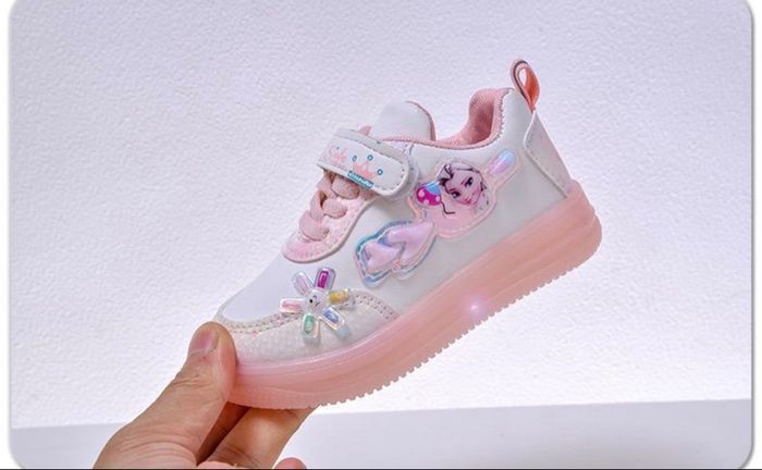 Shoes Barbie with lights for children's - photo numéro 4