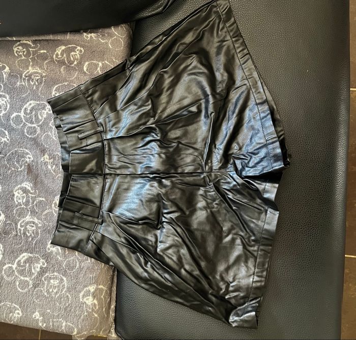 Short faux cuir 34