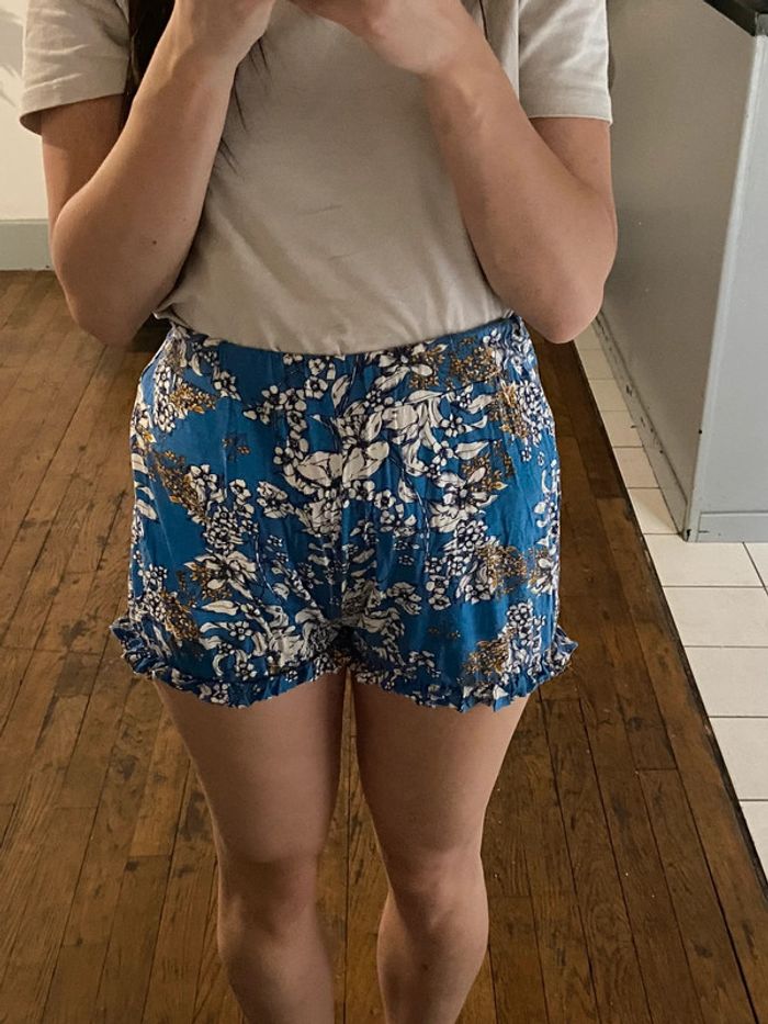 Short fleuri Boohoo - photo numéro 6