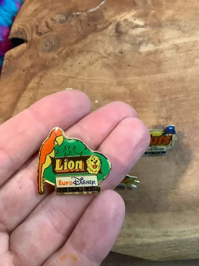 Pins Disney collector vintage - photo numéro 2