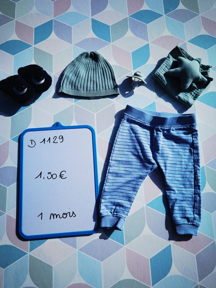 D1129 - pantalon garçon 1 mois