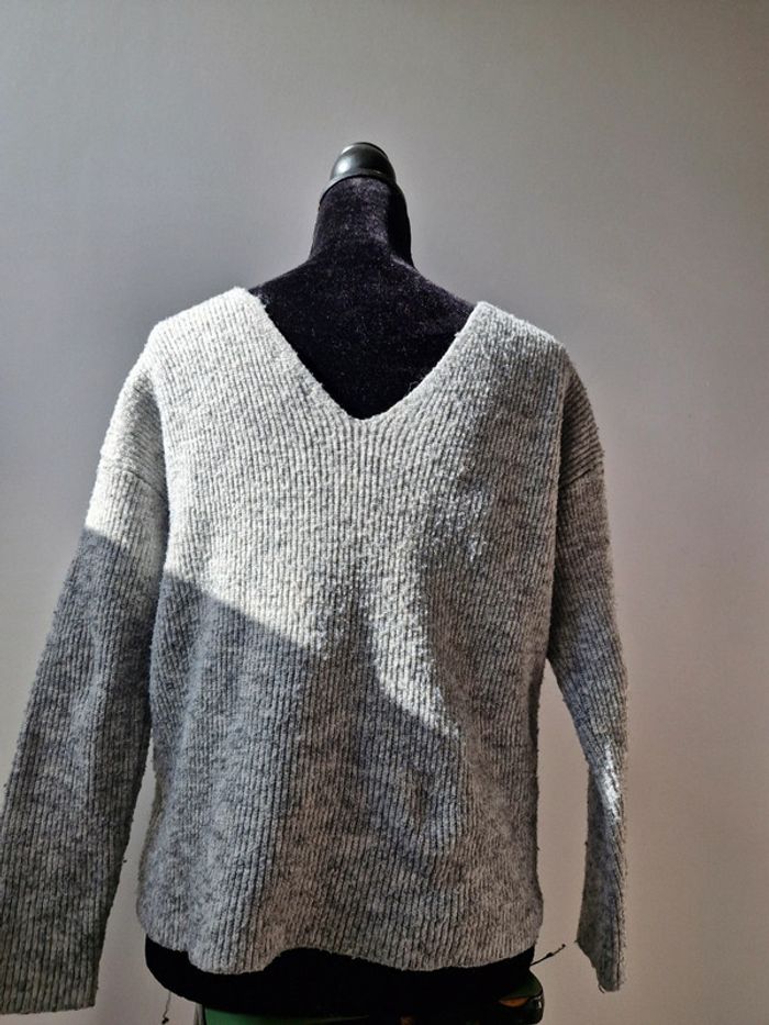 Pull col en V - photo numéro 4