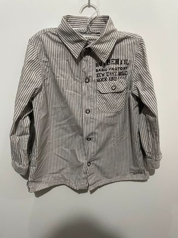 Chemise tape à l’œil