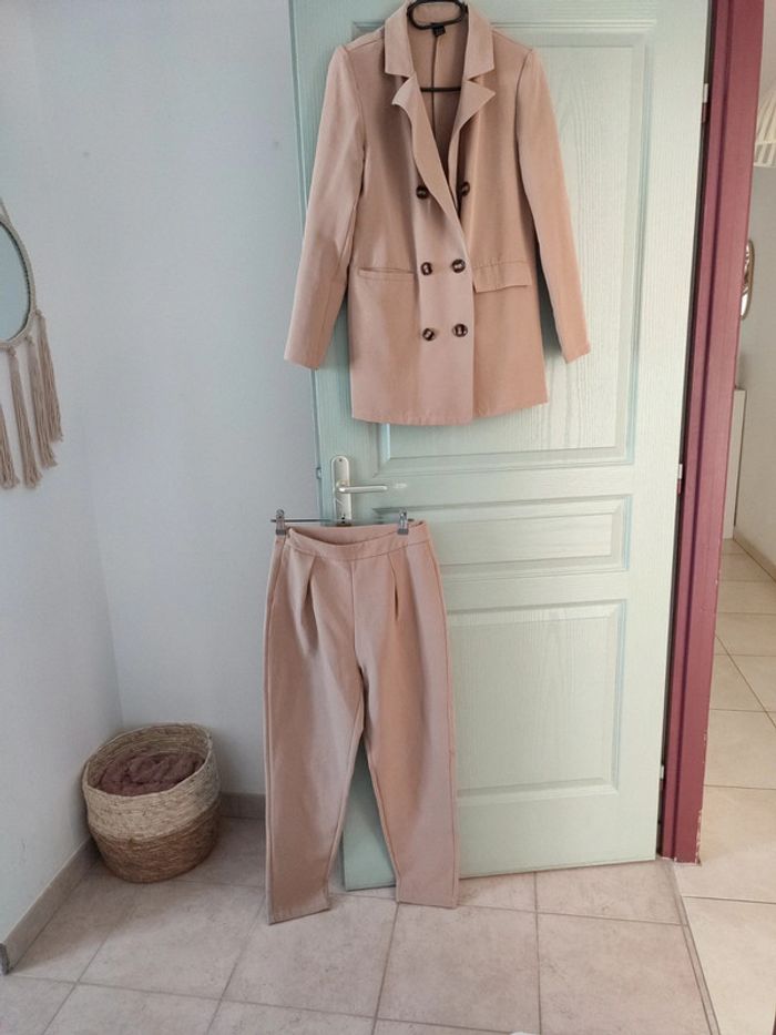 Ensemble de tailleur