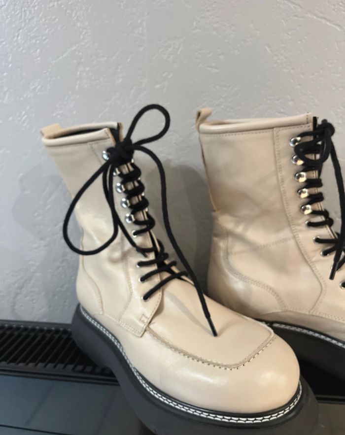 Boots Zign en excellent état tout en cuir - photo numéro 2