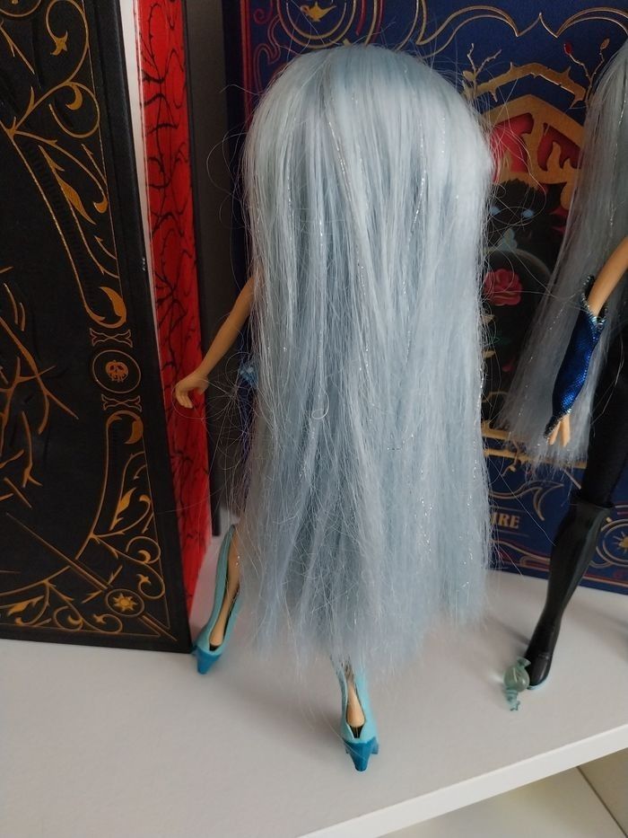 Poupée Icy Trix Winx Club 2004 Rainbow Mattel Rare - photo numéro 3