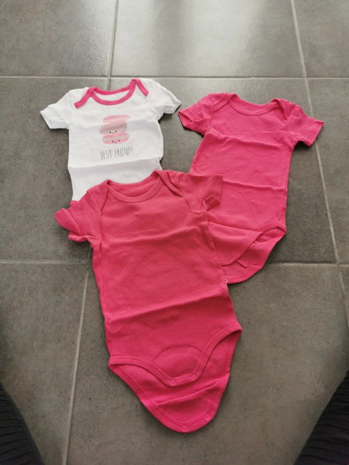 Lot de bodies 2 ans