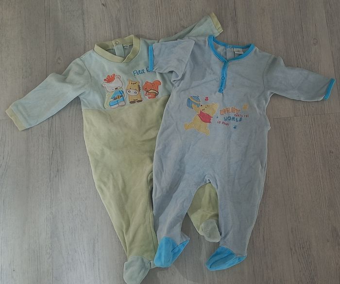 2 pyjamas 1 pièce