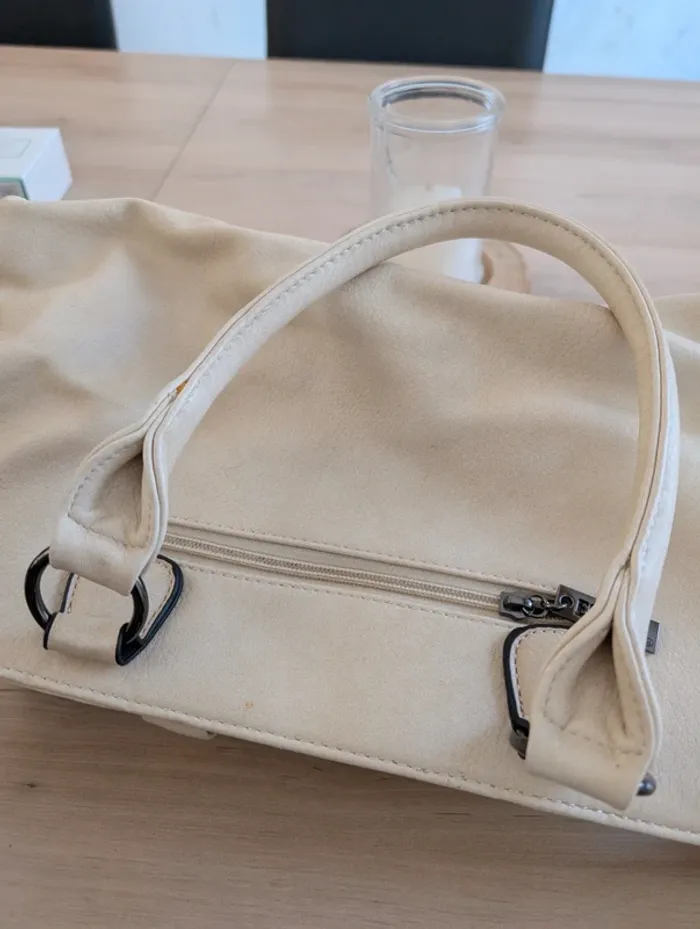 Sac à main avec bandoulière amovible. - photo numéro 5