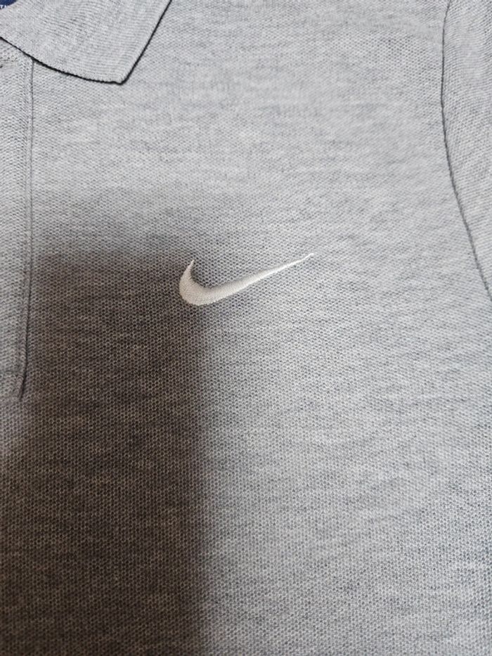 Polo Nike taille S - photo numéro 3