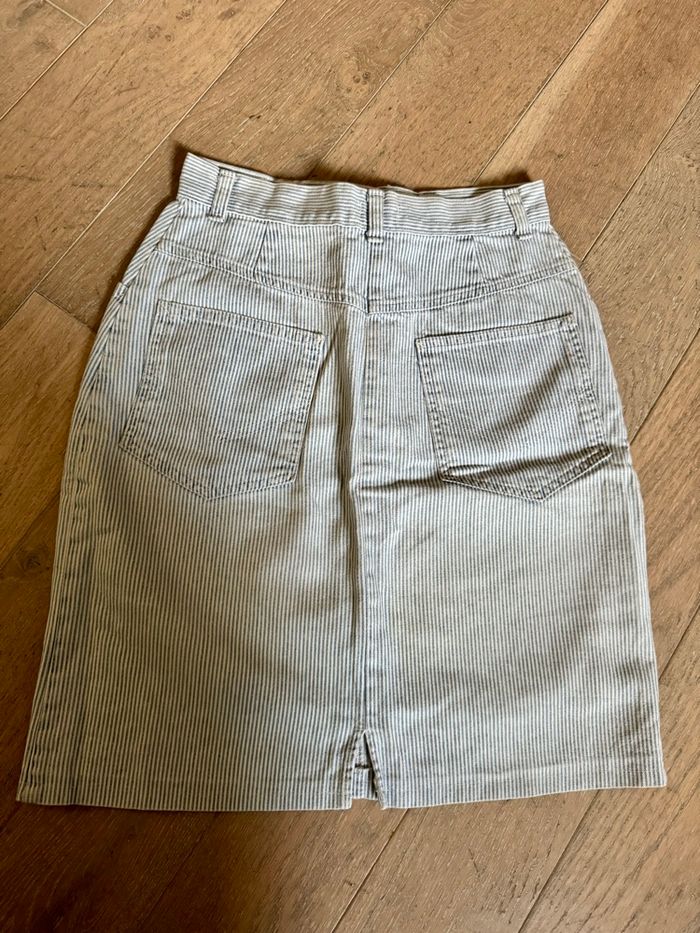 Jupe rayée - photo numéro 2