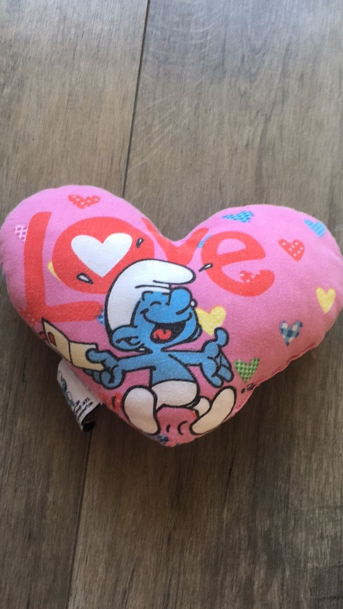Petit coussin coeur rose avec motif schtroumpfs - photo numéro 2