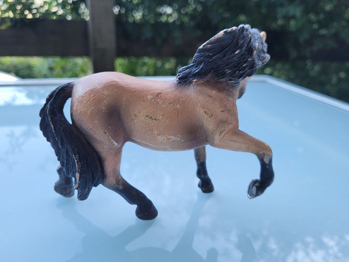 Lot de 3 Chevaux Scheich : 1 marron et noir, 1 marron/gris et 1 marron crinière tressée noeuds verts - photo numéro 9