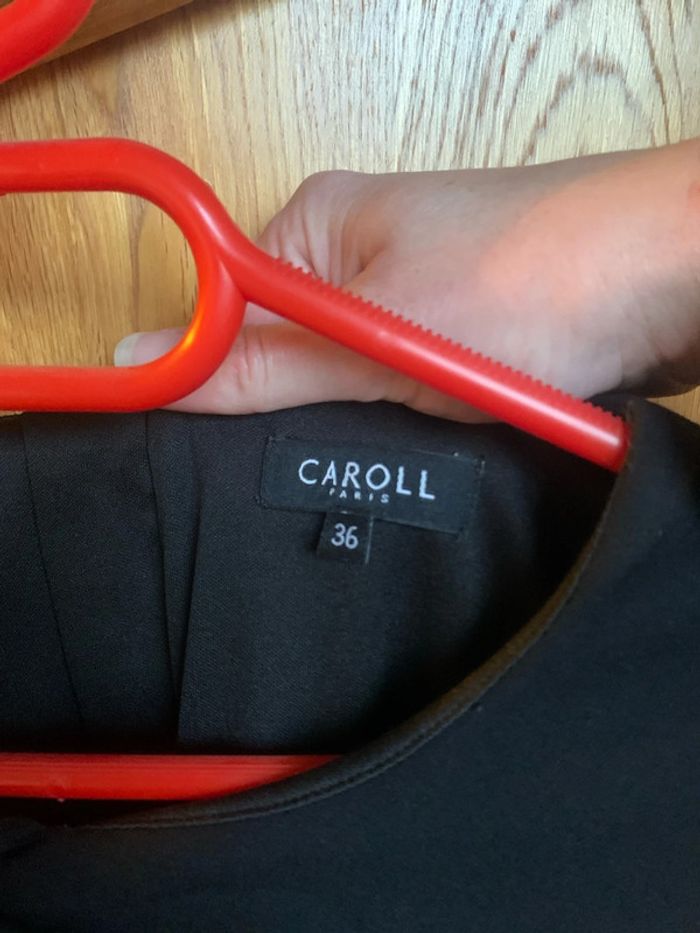Robe noire Caroll taille 36 - photo numéro 2