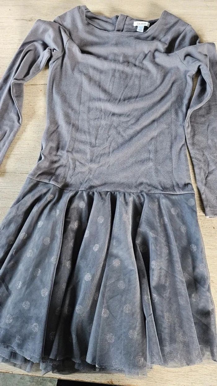Robe grise à manches longues et tulle, Okaïdi, taille 14 ans, peu mise - photo numéro 10