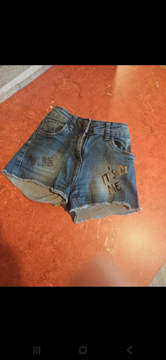 Short fille taille 8 ans