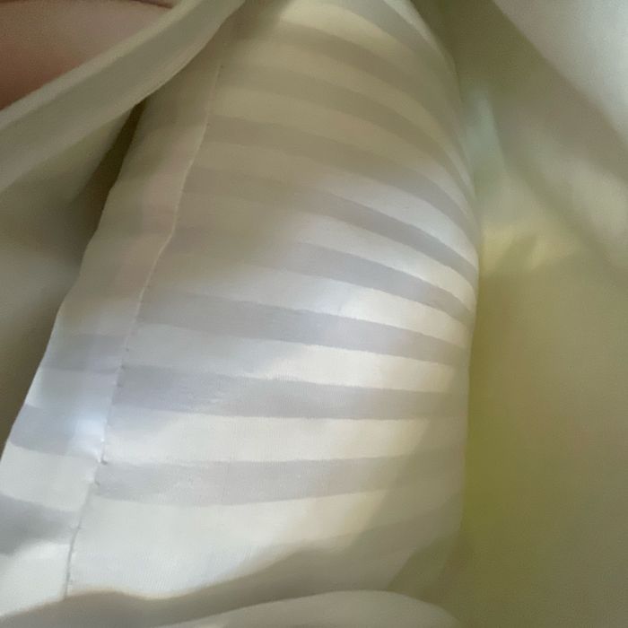 Coussin pailleté - photo numéro 4