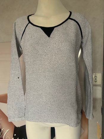 Pull blanc et noir