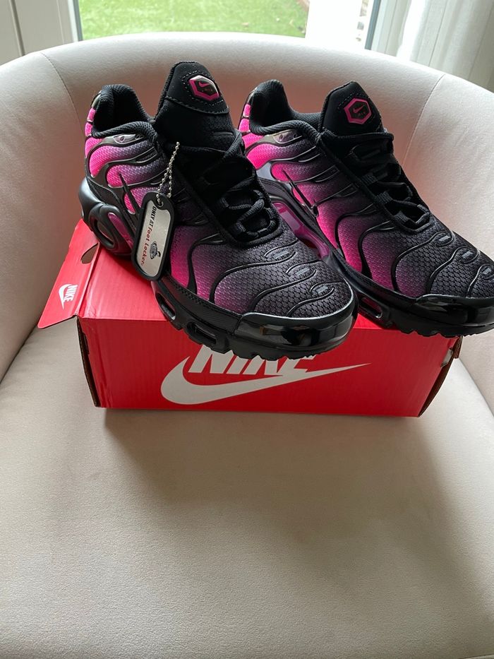 Basket tn noir fushia - photo numéro 2