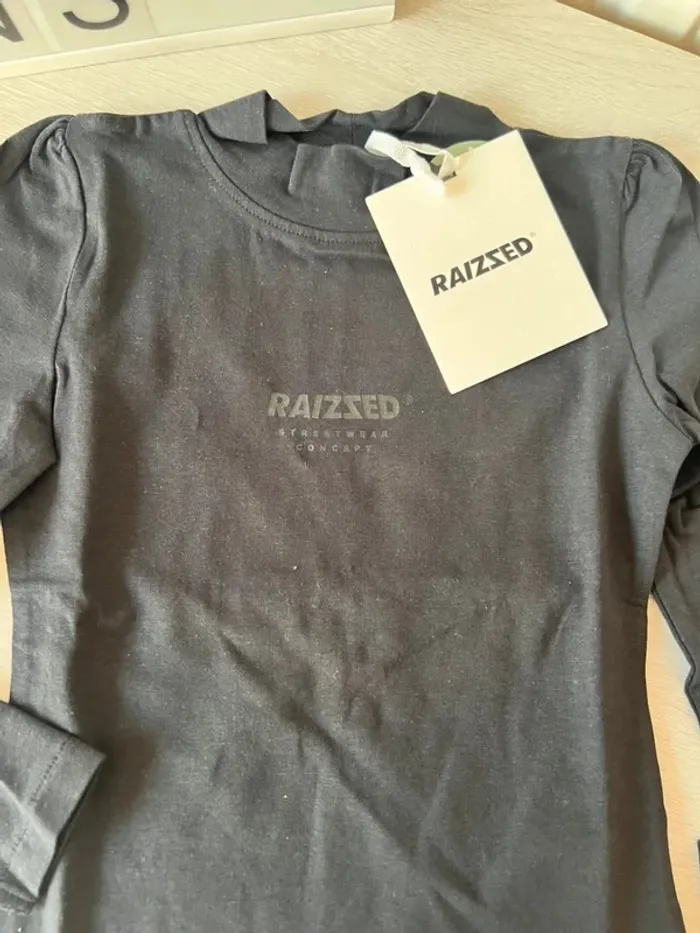 Sous pull noir Raizzed neuf 5 ans - photo numéro 2