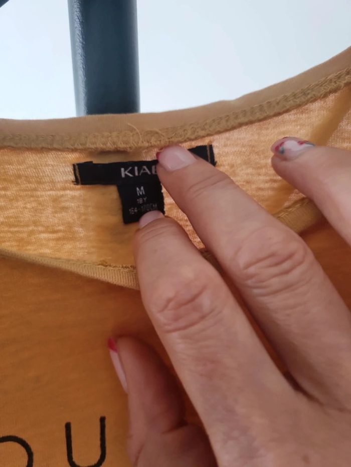 Tee-shirt moutarde - photo numéro 4