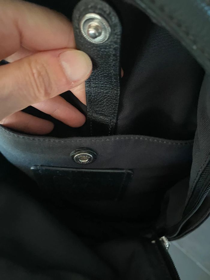 Sac à bandoulière Sacoche Coach en cuir noir - photo numéro 12
