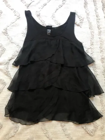 T-shirt à volants noir taille 36