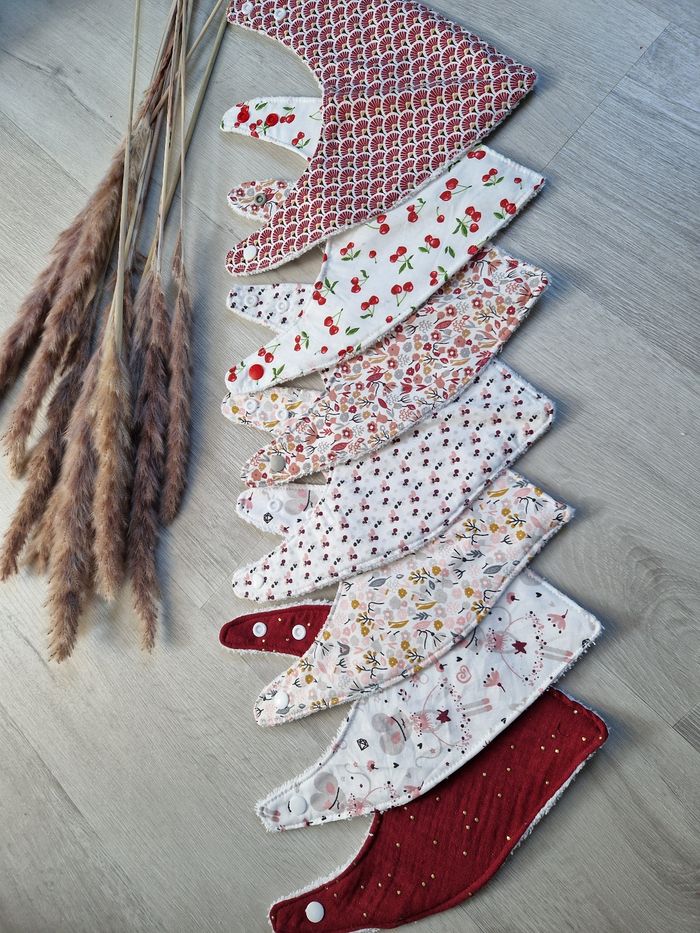 Lot de 7 Bavoirs Bandana - photo numéro 2