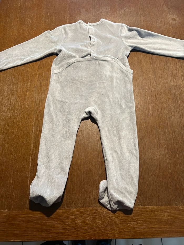 Pyjama gris - photo numéro 3