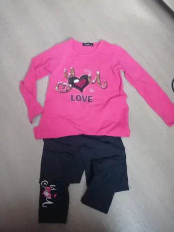 Ensemble manche longue rose avec legging