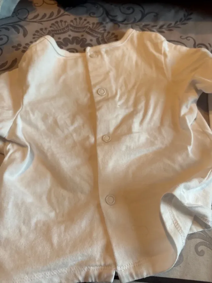 T-shirt blanc Winnie l’ourson - photo numéro 4