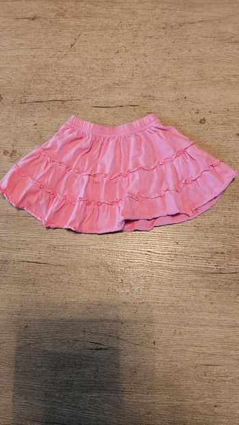Jupe courte rose, avec froufrous, 18 mois,