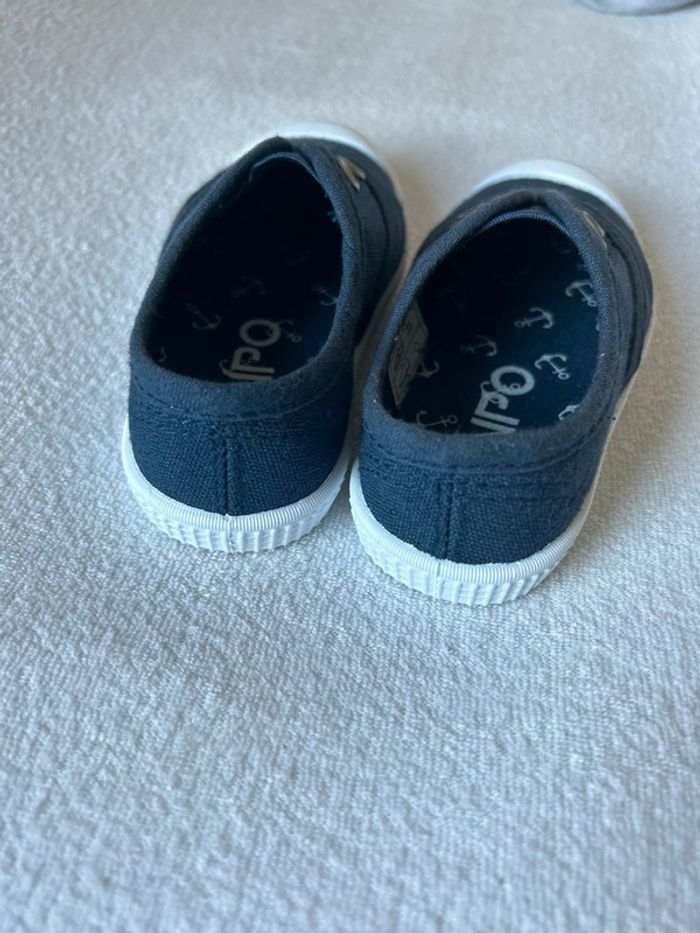 Chaussures en toile neuve 21 - photo numéro 4