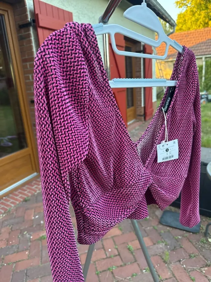 Magnifique croc top bershka neuf avec étiquette - photo numéro 4