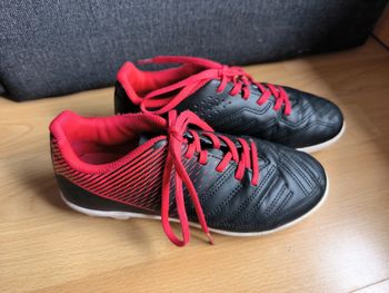 Chaussures de foot Kipsta pointure 34